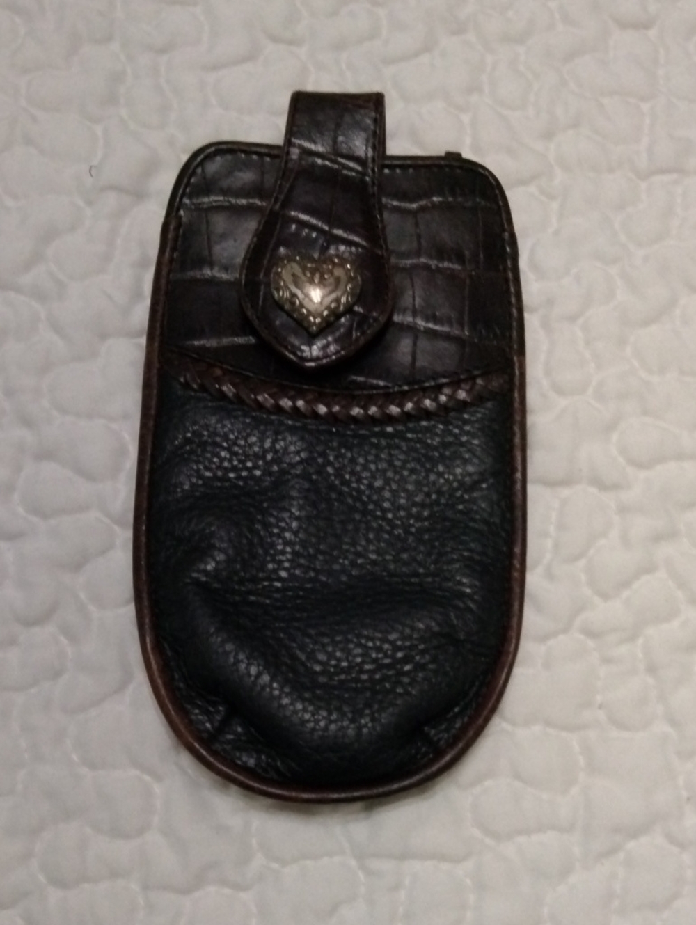 Brown Leather Men's Pouch with Heart Snap
